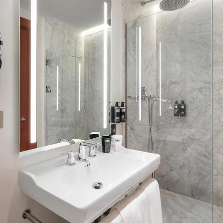 One Shot Arago Hotel Barcelona