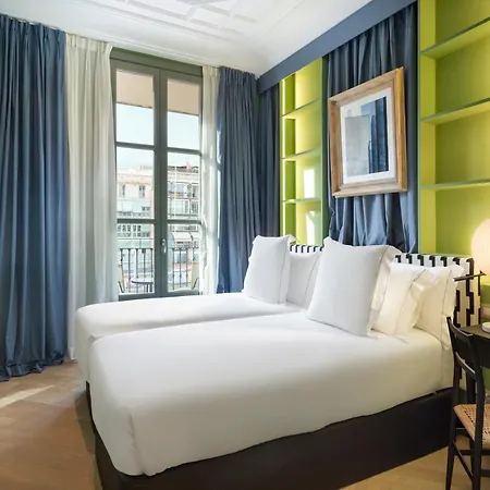 One Shot Arago 3* Barcelona
