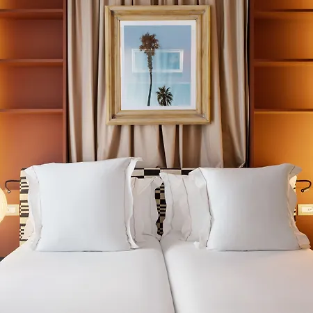 Hotel One Shot Arago 3*